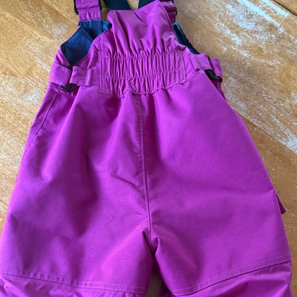 Columbia Kids' Adventure Ride Bib in Fuchsia - Picture 6 of 10